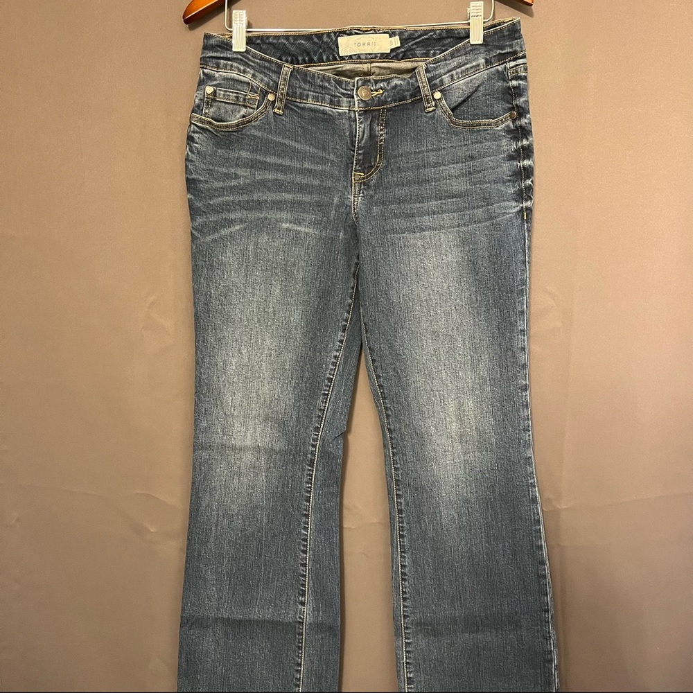 Torrid Women’s Denim Blue Jean Bootcut Size 10 R Inseam 32